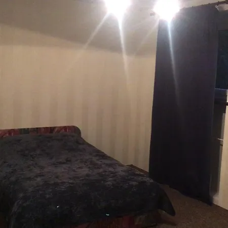 Asti Parking Pokoj Πανσιόν *